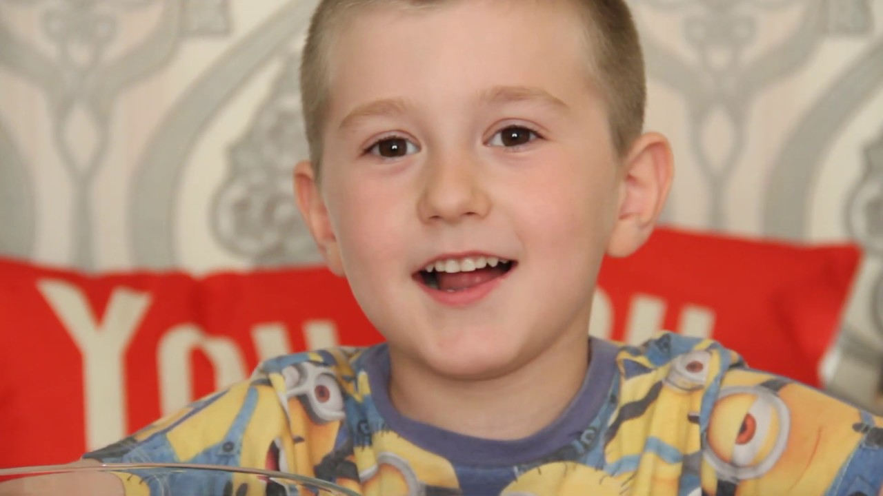 Что БУДЕТ со СЛАЙМОМ... МАЛЕНЬКИЕ ОПЫТЫ и СЛАЙМ Эксперимент от ЭРИКА !!!