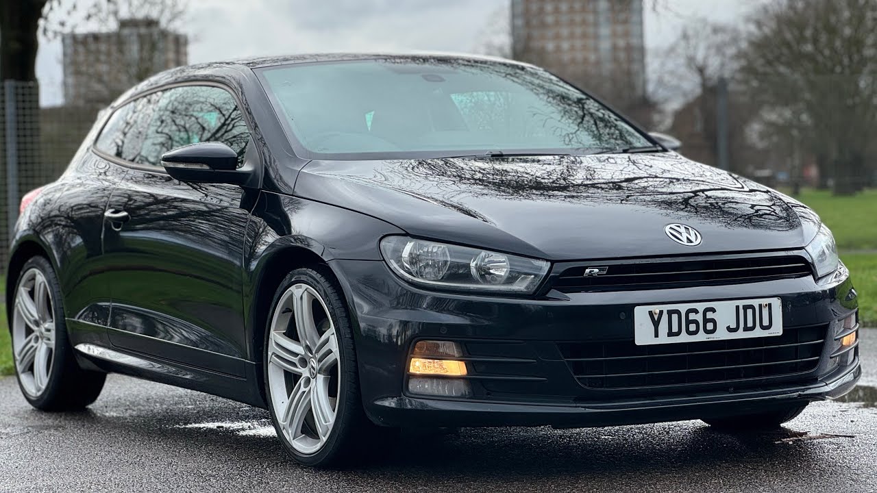 Volkswagen Scirocco 2.0 TSI BlueMotion Tech R-Line DSG Euro 6 (s/s) 3dr