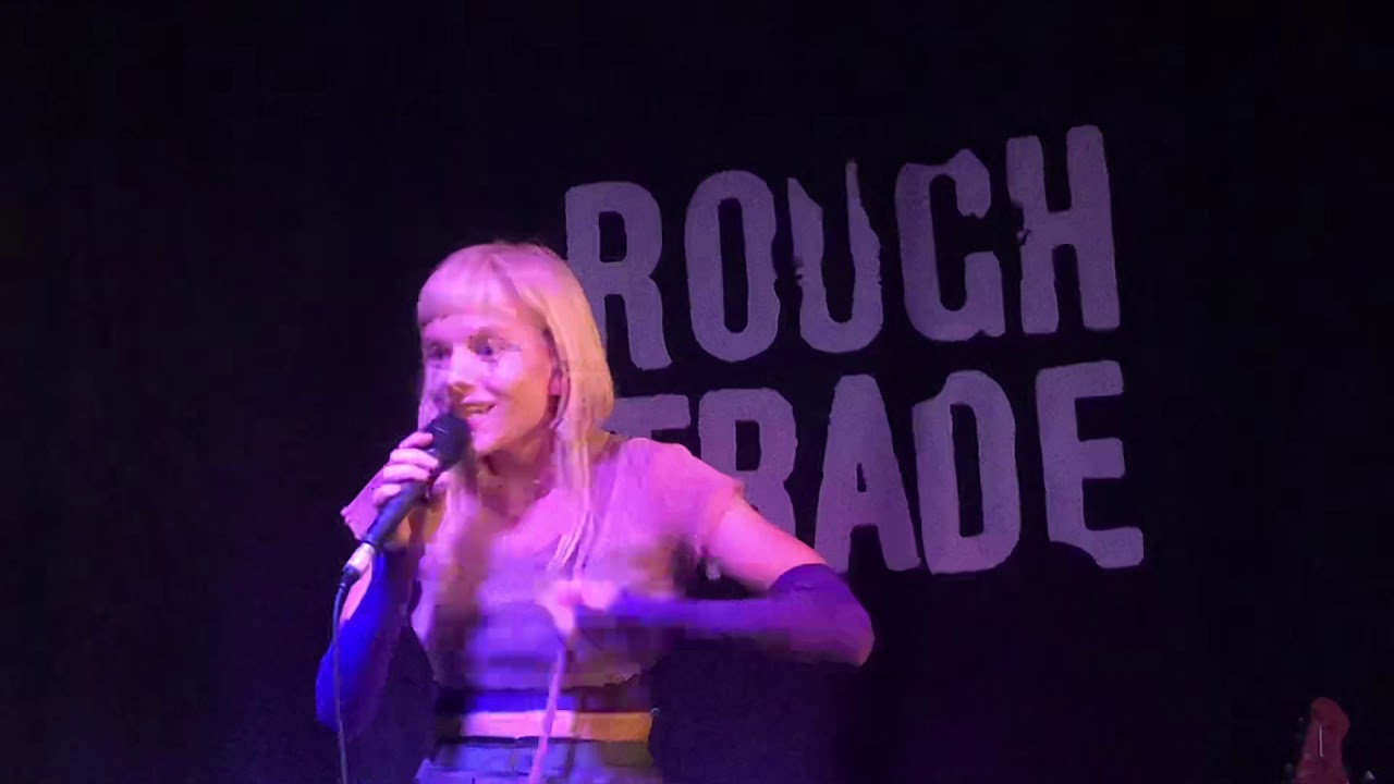 Aurora - Queendom acoustic in London