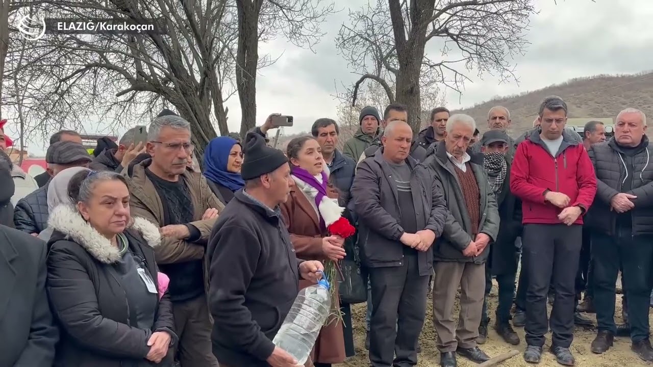 Uzman çavuşun öldürdüğü Burcu Demir'in cenazesini Elazığ Karakoçan'da kadınlar taşıdı