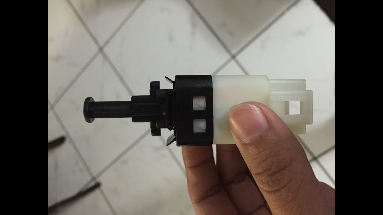 HOW TO REPLACE A BREAK SWITCH in a 2007 Chevrolet Aveo