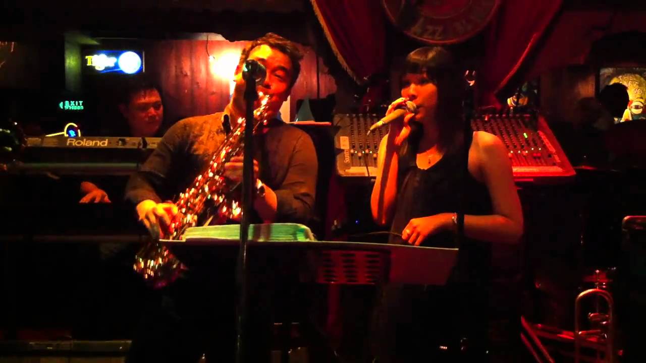 Saxophone Pub, Bangkok (3)