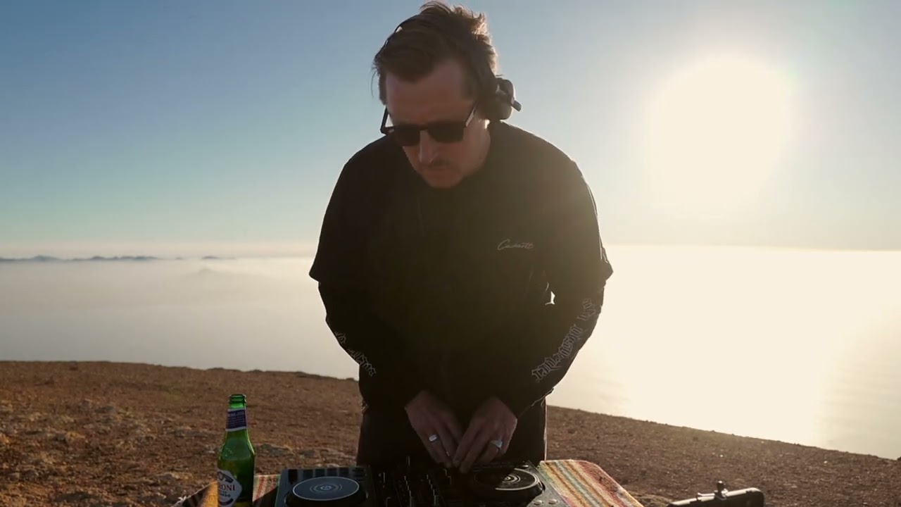 Sunset live dj set on LZ-30 @Lanzarote Island