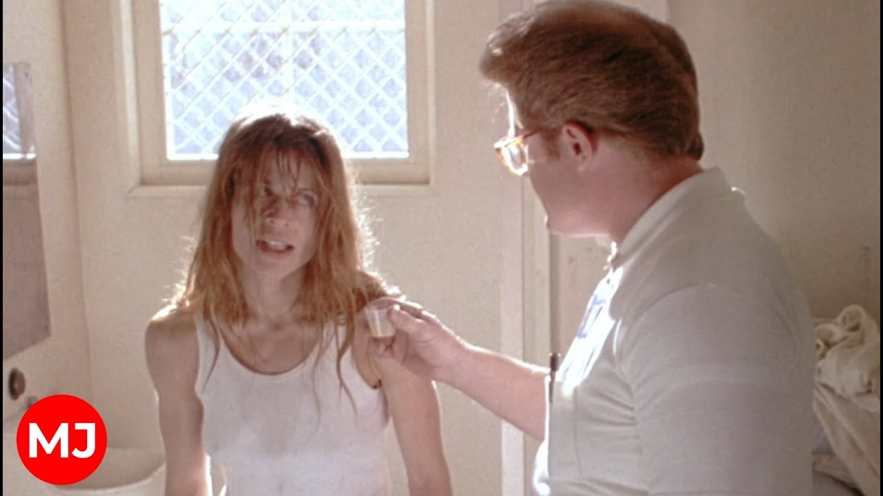 Sarah Connor in Pescadero psycho clinic extended version - Terminator 2 in 1080p