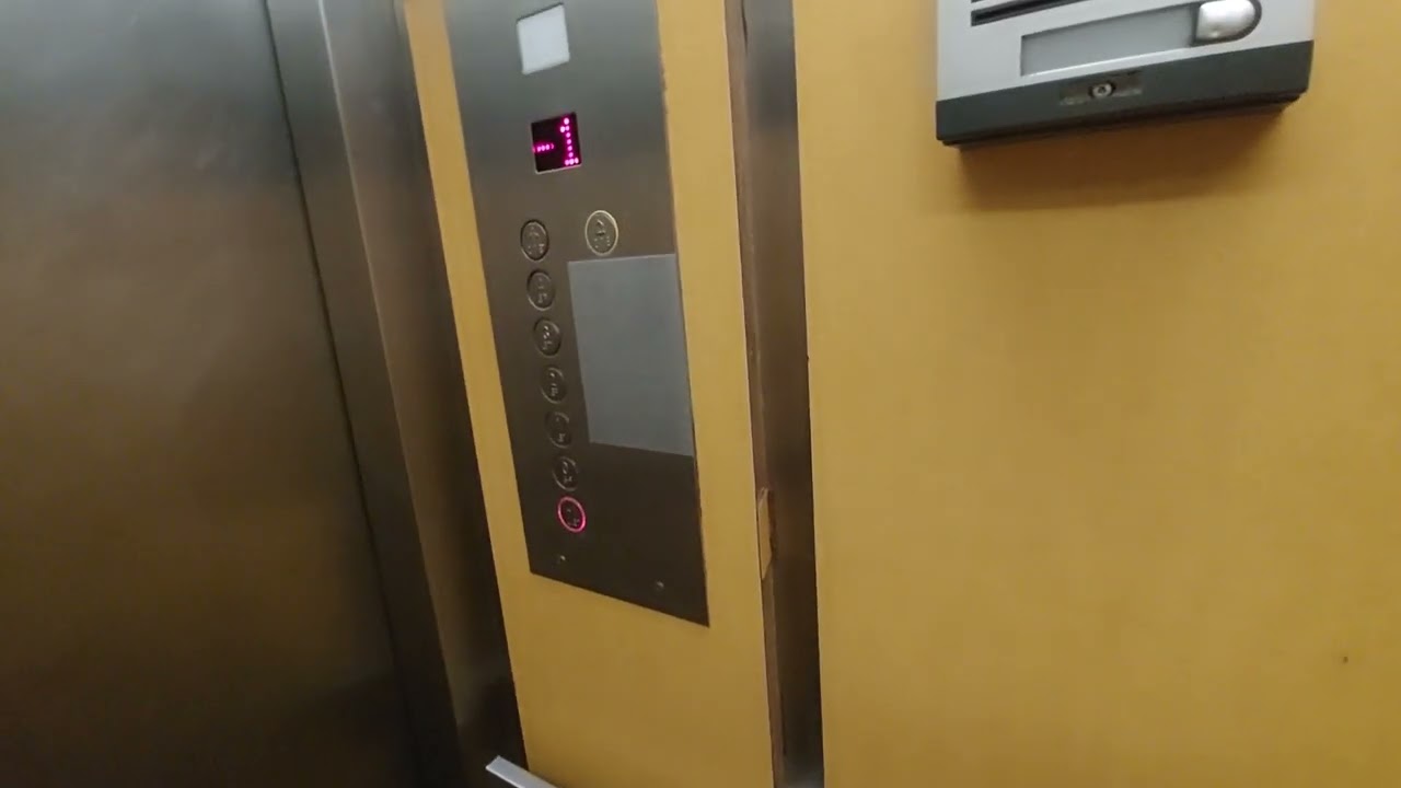 3 Schindler lifts at Esplendid Hotel in Blanes