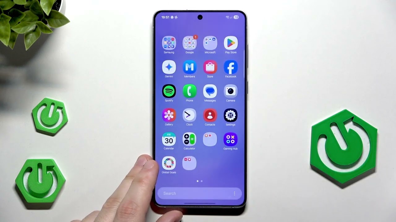 Samsung S25: How to Create Folders in App Drawer