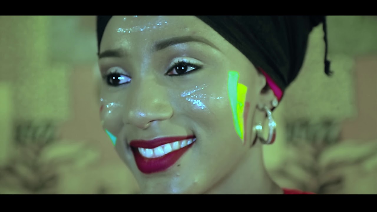 Dr Keb feat Sidiki Diabat&eacute; African - Woomen (Clip Officiel)