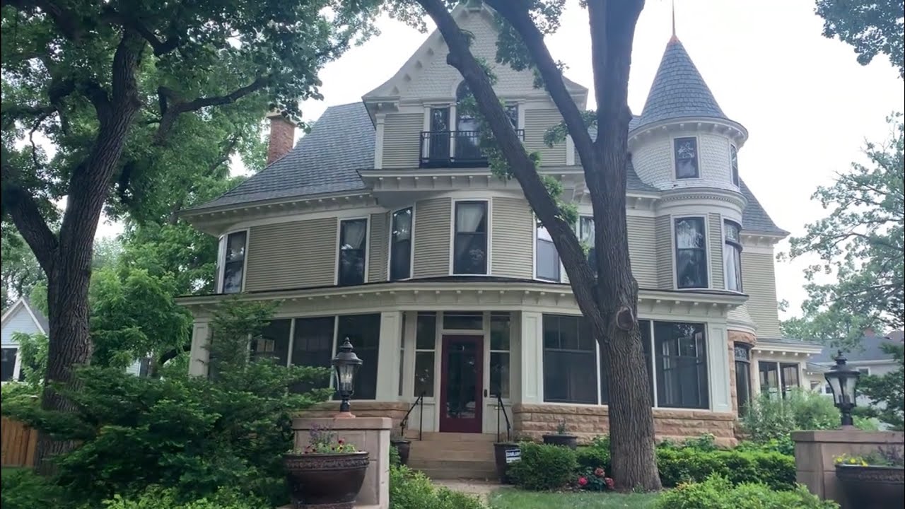 Cedar Lake, Mary Tyler Moore House, Lake of the Isles | Minneapolis, MN | June 2023