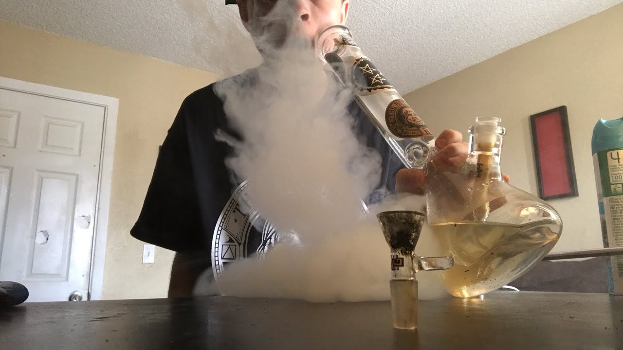 FAT HALF GRAM BONG RIP!!!