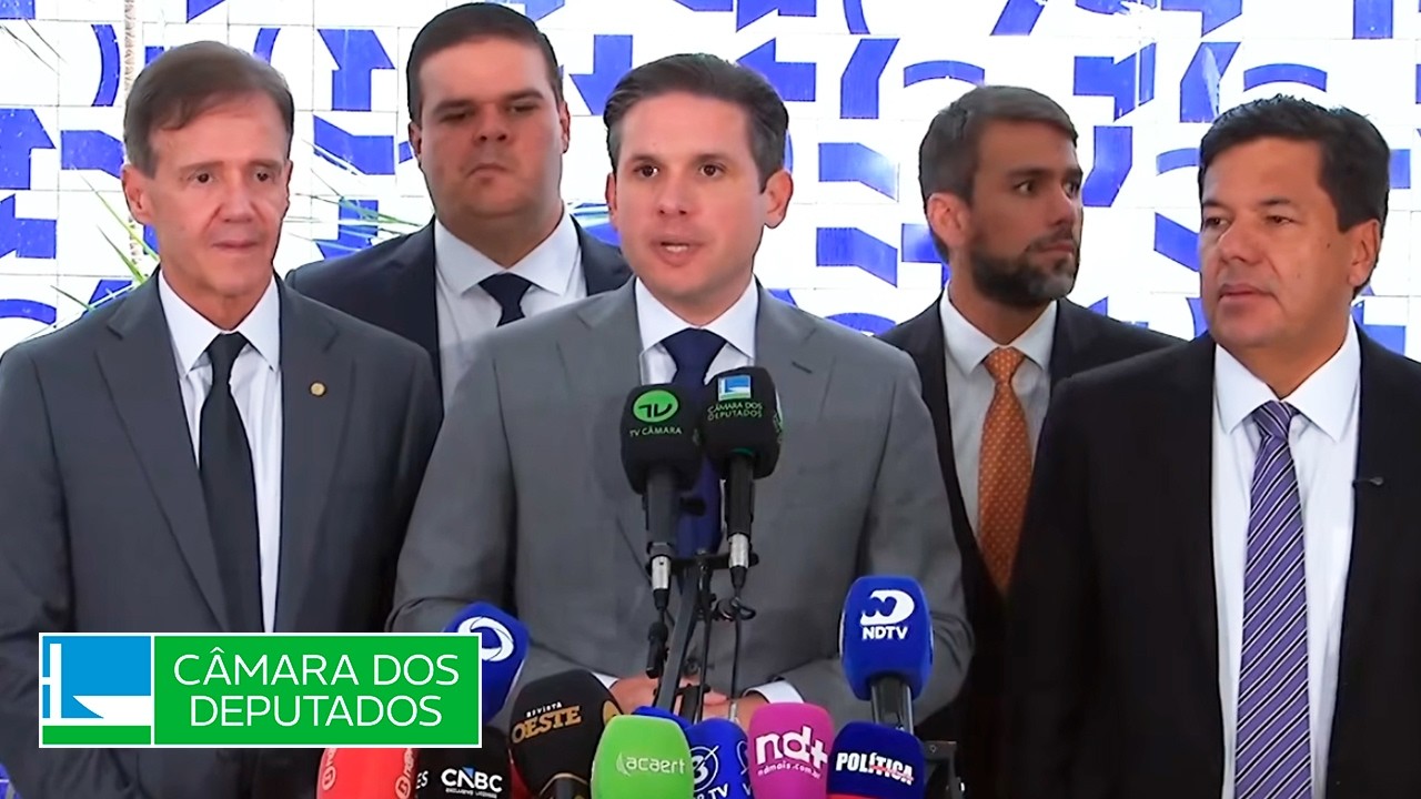 AO VIVO: Coletiva com presidente Motta e relator da PEC da Segurança Pública - 04/03/2026