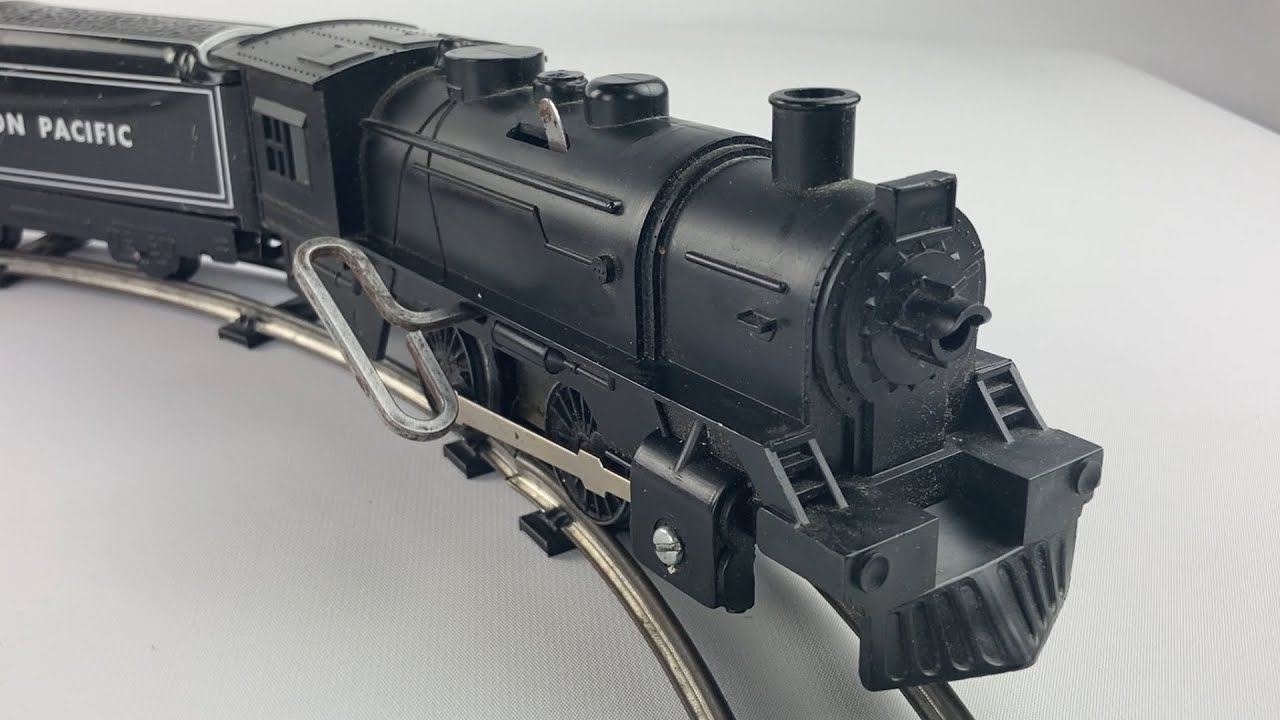 Marx Clockwork Engine running on the rails!