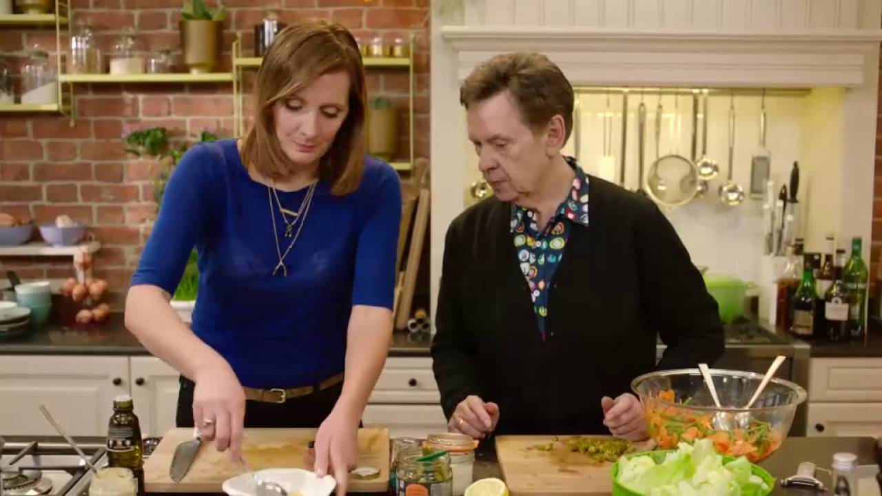 Salade met boontjes, wortel en Gentse kop | De Keuken van Sofie | VTM Koken