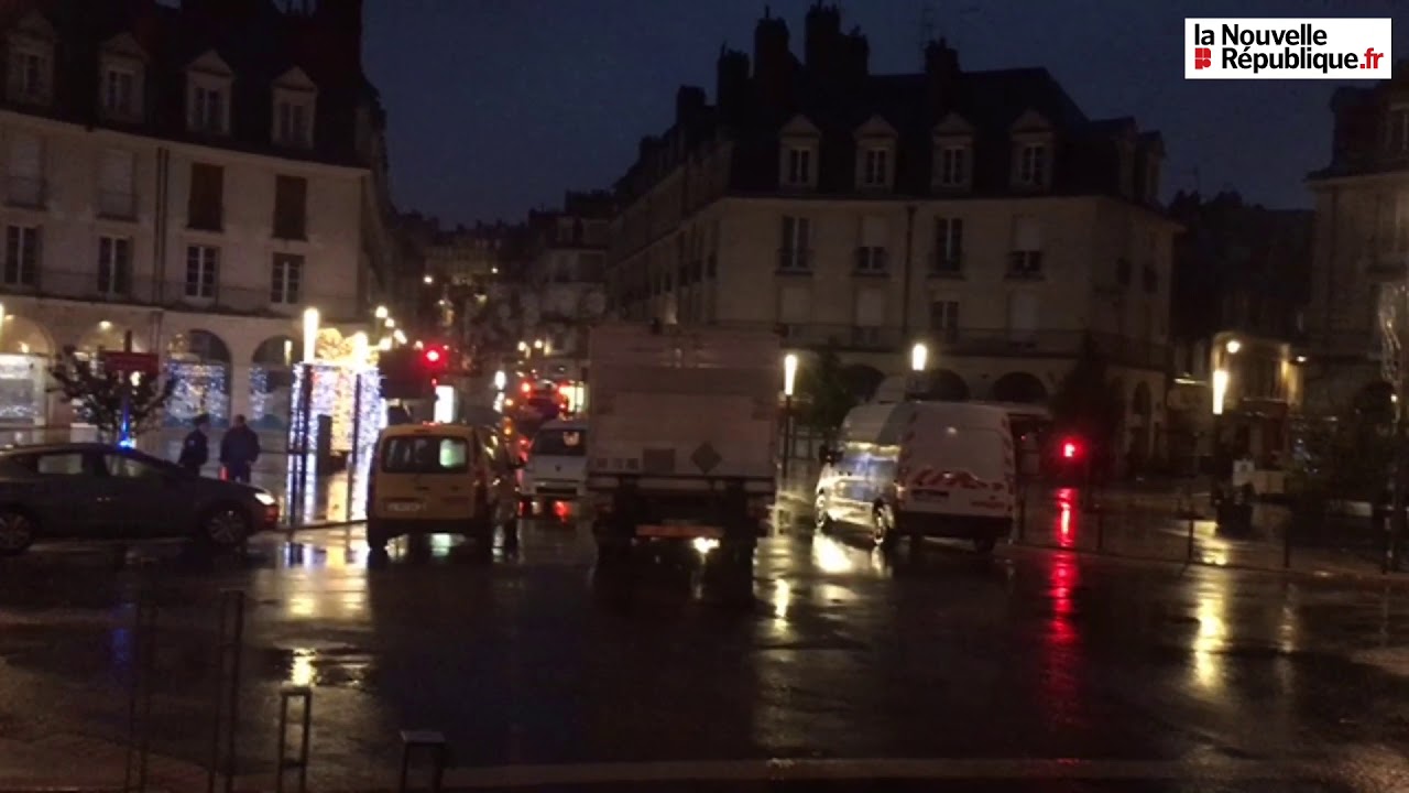 VIDÉO. Blois : extraction de la Loire d’une bombe de la Seconde Guerre mondiale