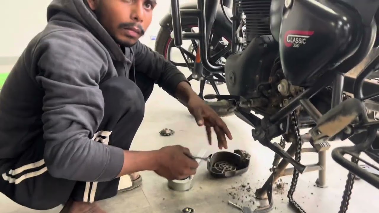 New Classic 350 chain sprocket change | After 7400 Km 😭| Chain sprocket change Classic 350