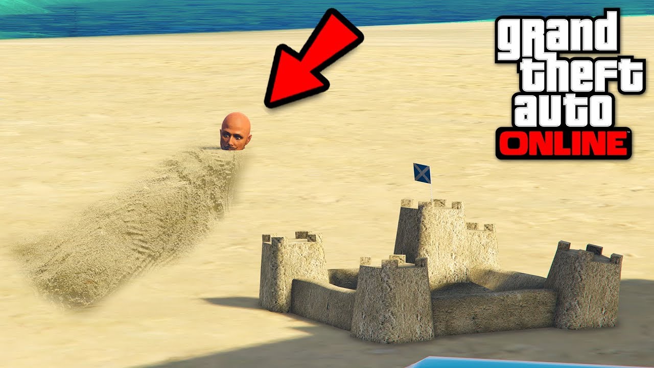 JE ME CACHE DANS LE SABLE SUR GTA 5 !