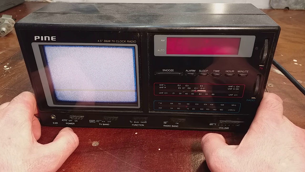 Vintage TV. Pine TV alarm clock radio.