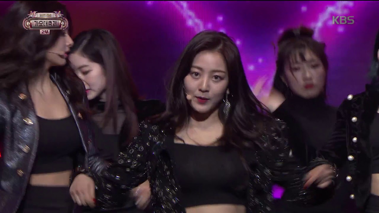 2017 KBS가요대축제 Music Festival - 트와이스 - Intro+SIGNAL (Intro+SIGNAL - TWICE). 20171229