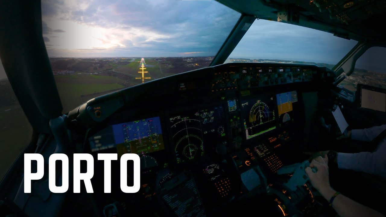 Early Morning Landing in Porto | 737 MAX Cockpit View