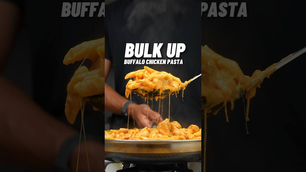 Easy BULKING Meal Prep Buffalo Chicken Pasta! 🔥🍝 OVER 1000 calories with 72g protein! #bulking