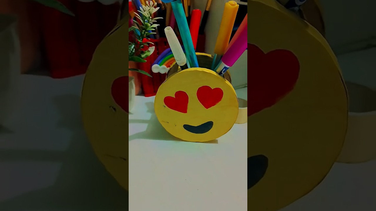 DIY pen holder😍😍😍😍😍😍😙😙😙😙😙😙