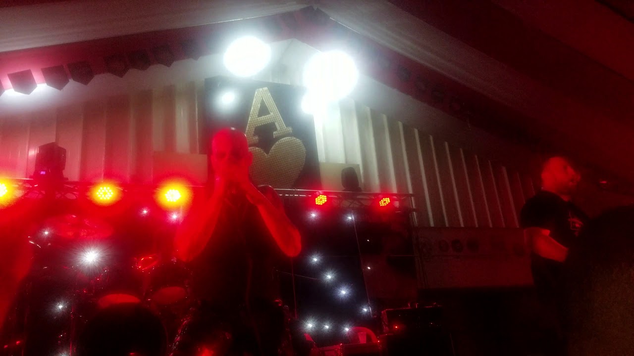 Michale Graves- This Island Earth (Live in El Salvador)