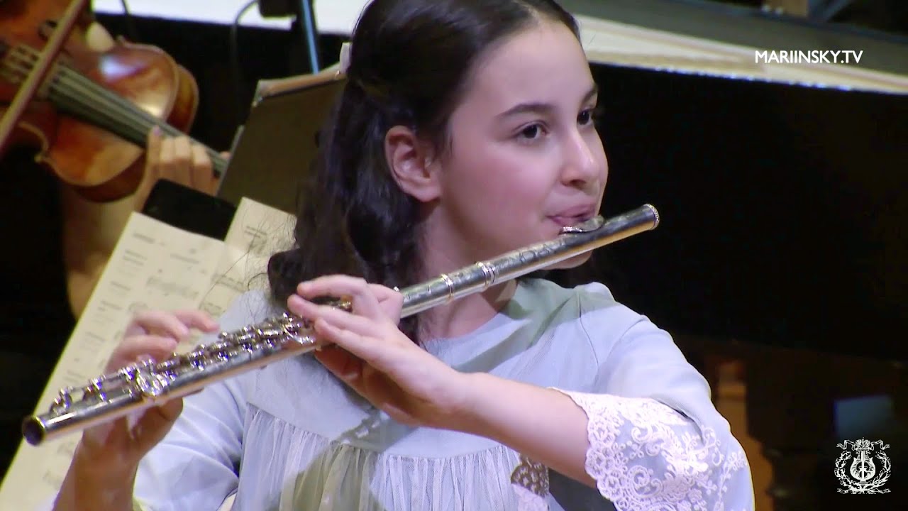 Elen Virabyan 10 y. o. , flute  A.Vivaldi Concerto in E minor / RV 432: 1.  Allegro