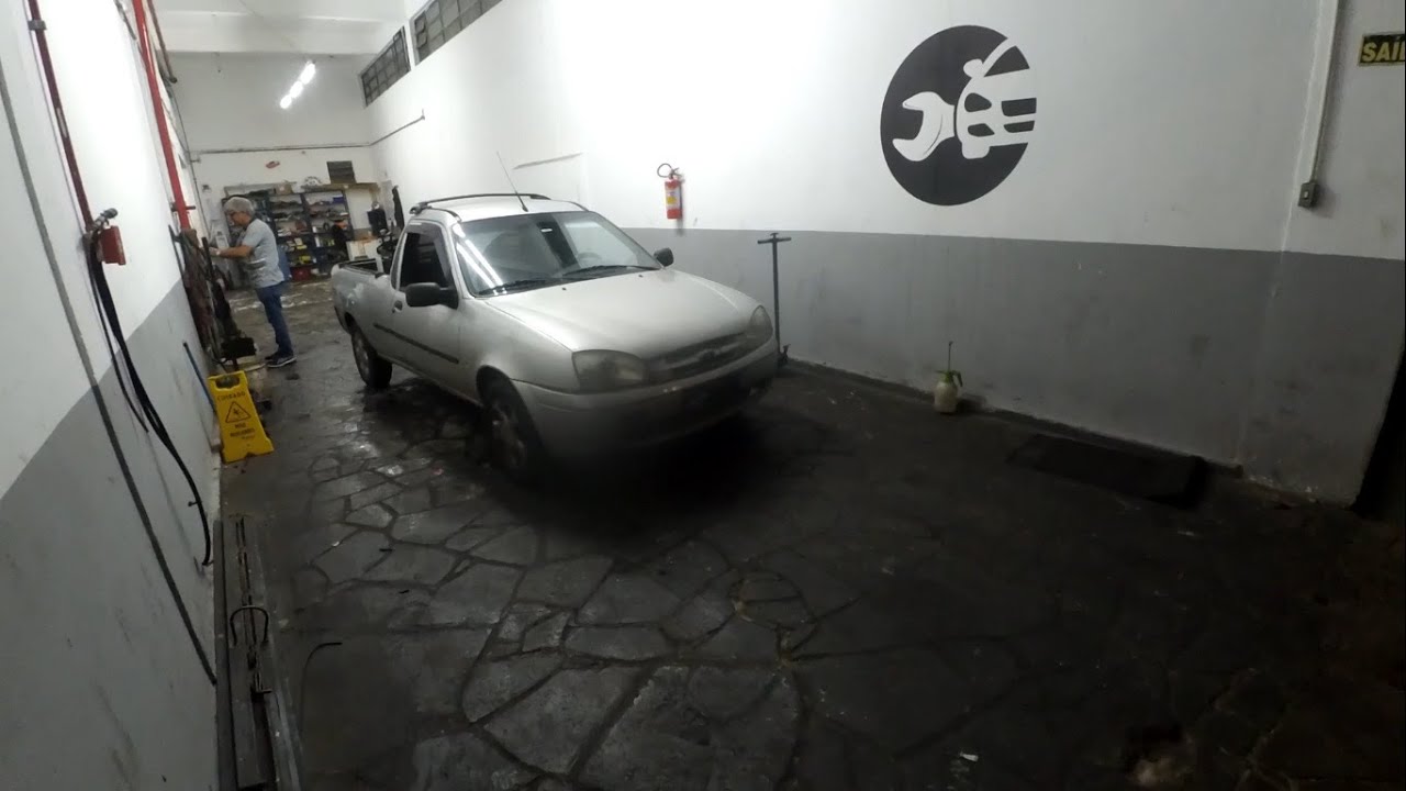 Ford Courier 1.6 flex 2012 ventoinha não desliga e revisão 500 mil km