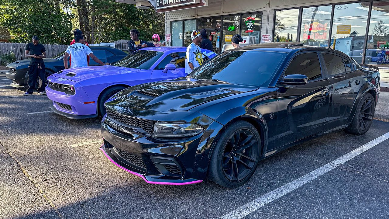 CUTTING UP IN TRAFFIC IN A HELLCAT (INSANE WHINE)