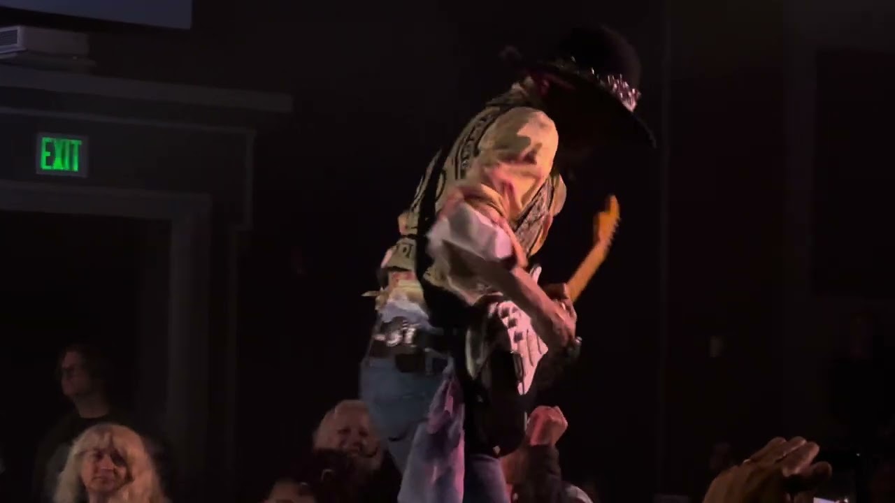Voodoo Child (Slight Return) (Jimi Hendrix) - Randy Hansen Live at The Historic Everett Theater