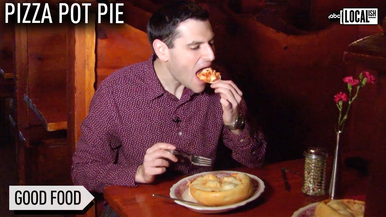 PIZZA POT PIE: Pizza Turned Upside Down in Chicago | Bite Size