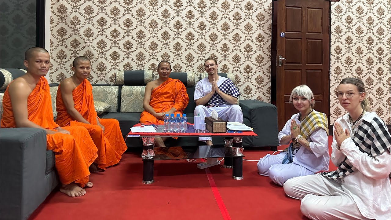 Visiting the committee for Sangha foreign affairs of BFOL