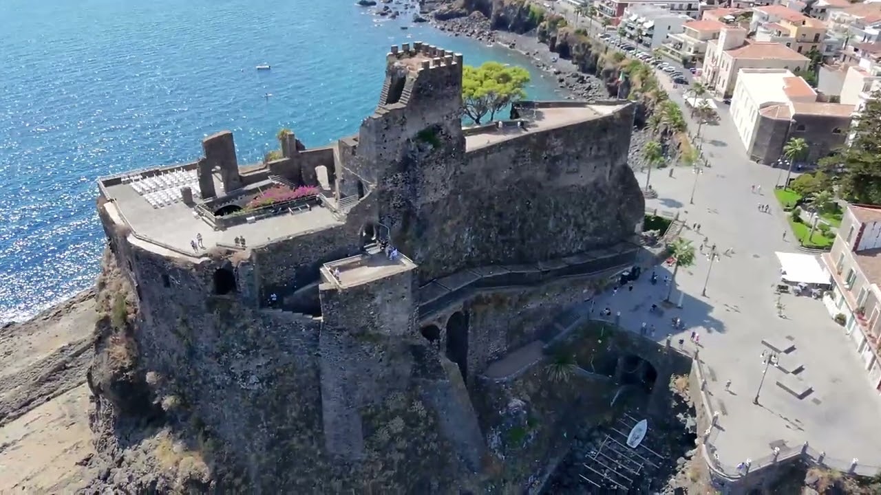 Aci Castello