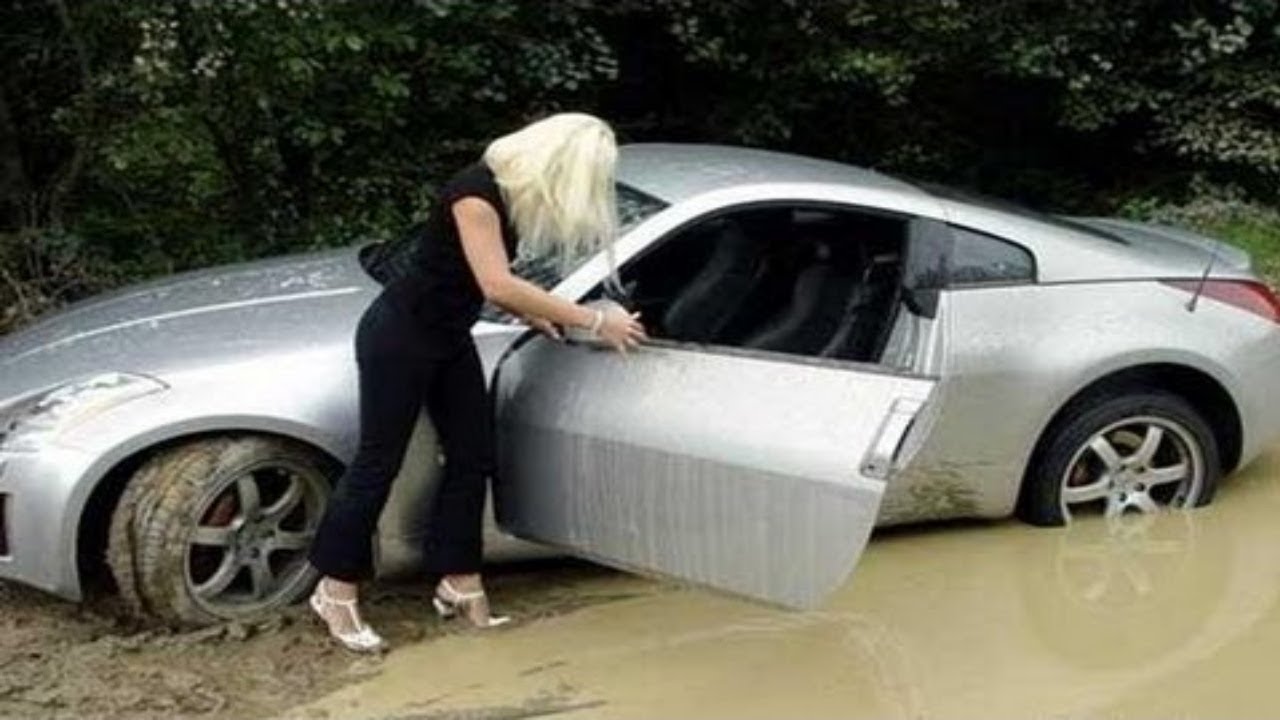 WORLD'S MOST STUPID WOMEN DRIVERS, CRAZY WOMEN DRIVING FAILS