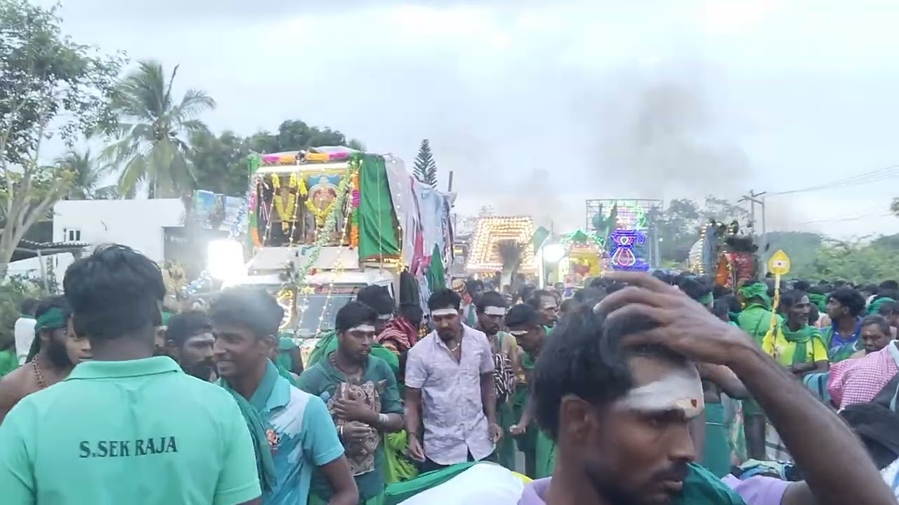 திருச்செந்தூர் பாதயாத்திரை முருகர் பக்தர்கள்