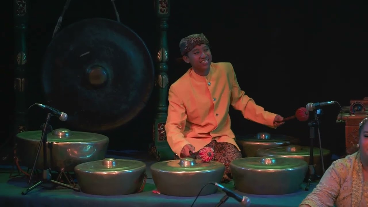 WARNA WARNI SURABAYA FLS2N 2024 SMKN 12 SURABAYA