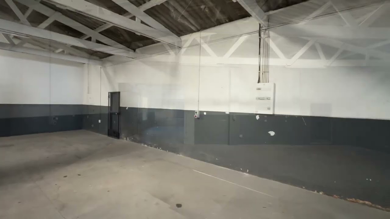 300m² Warehouse facility to lease in North End, Gqeberha