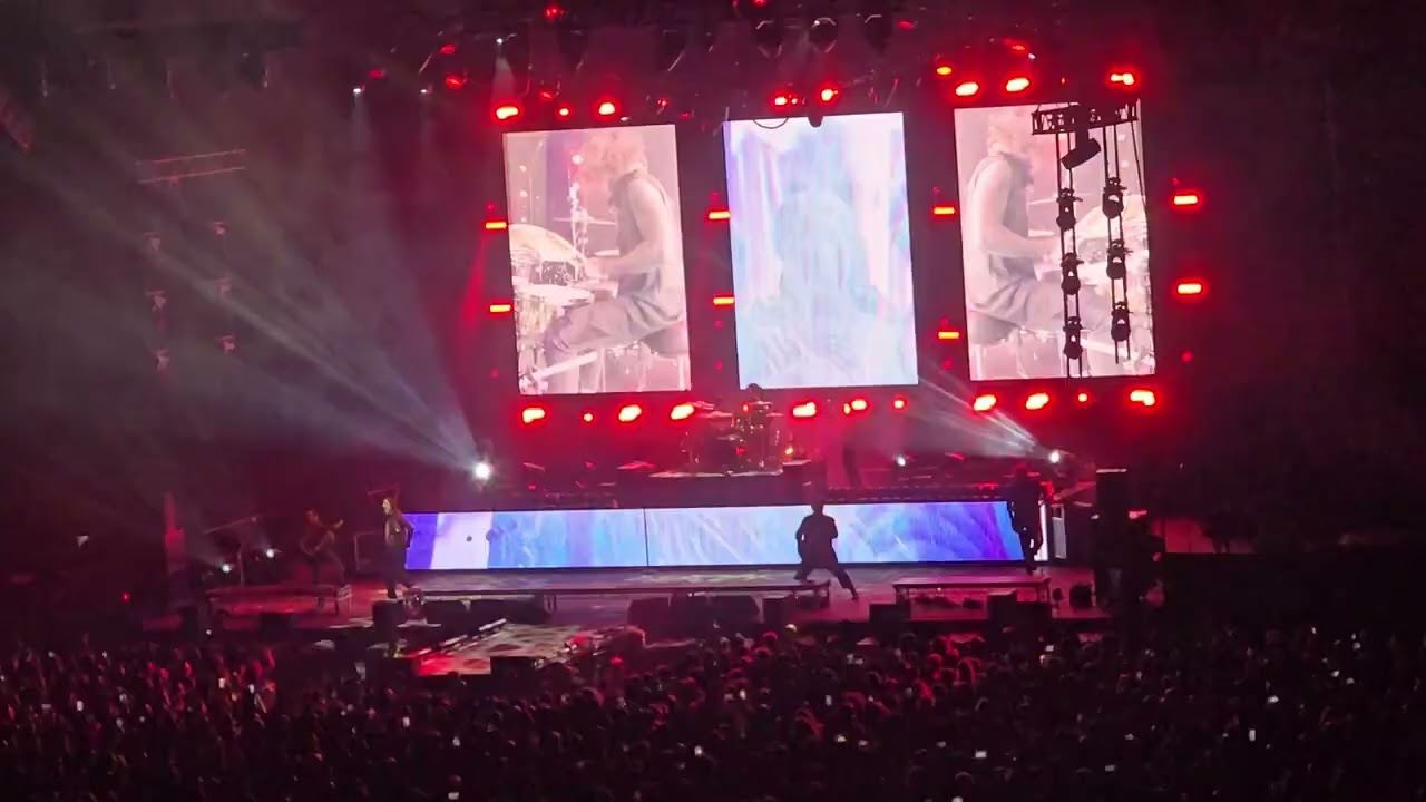 Motionless In White - Thoughts & Prayers Live AO Arena Manchester 