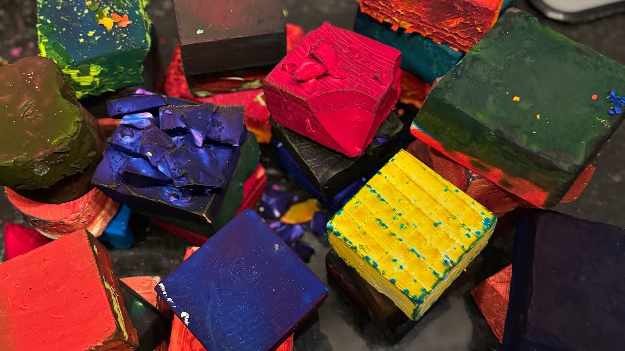 Day 17 of #18DaysOfLoveASMR Dyed mass with @Jeepgirl_ASMR 
