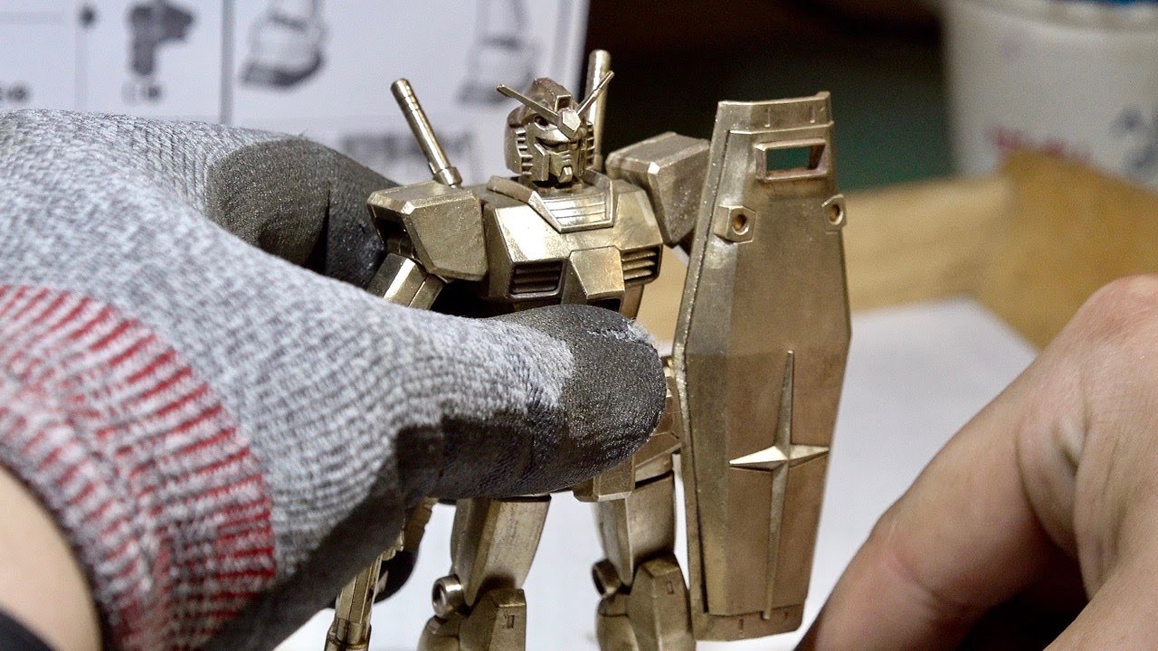 Плавление пластика и превращение в латунный сплав Gundam! Корейский мастер фигурок