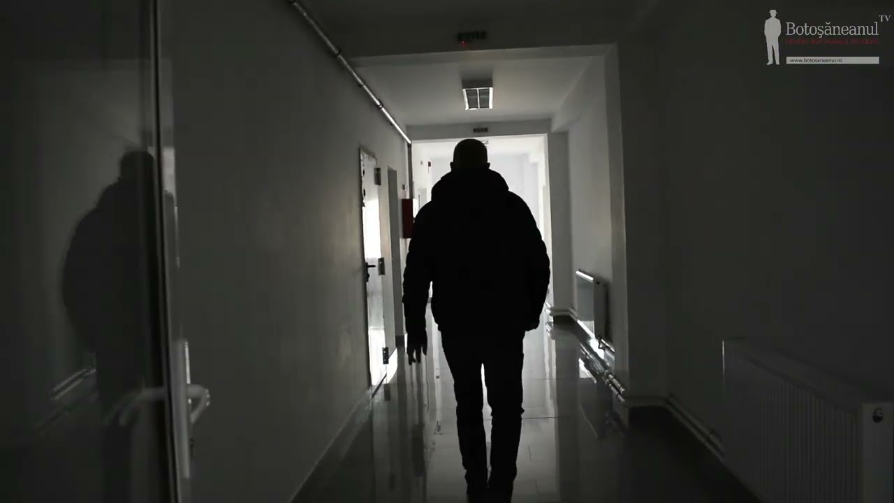 Unul dintre cele mai frumoase licee din Botoșani are amfiteatru roman sau terasă pentru elevi