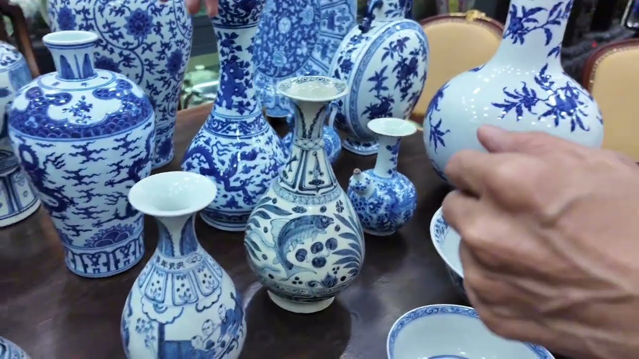 Cận Cảnh Kho Đồ Cổ Ở Cần Thơ