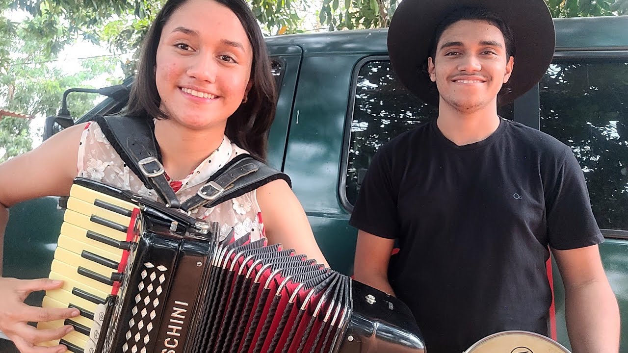 Mayra gaiteira e Matheus Pout Pourri