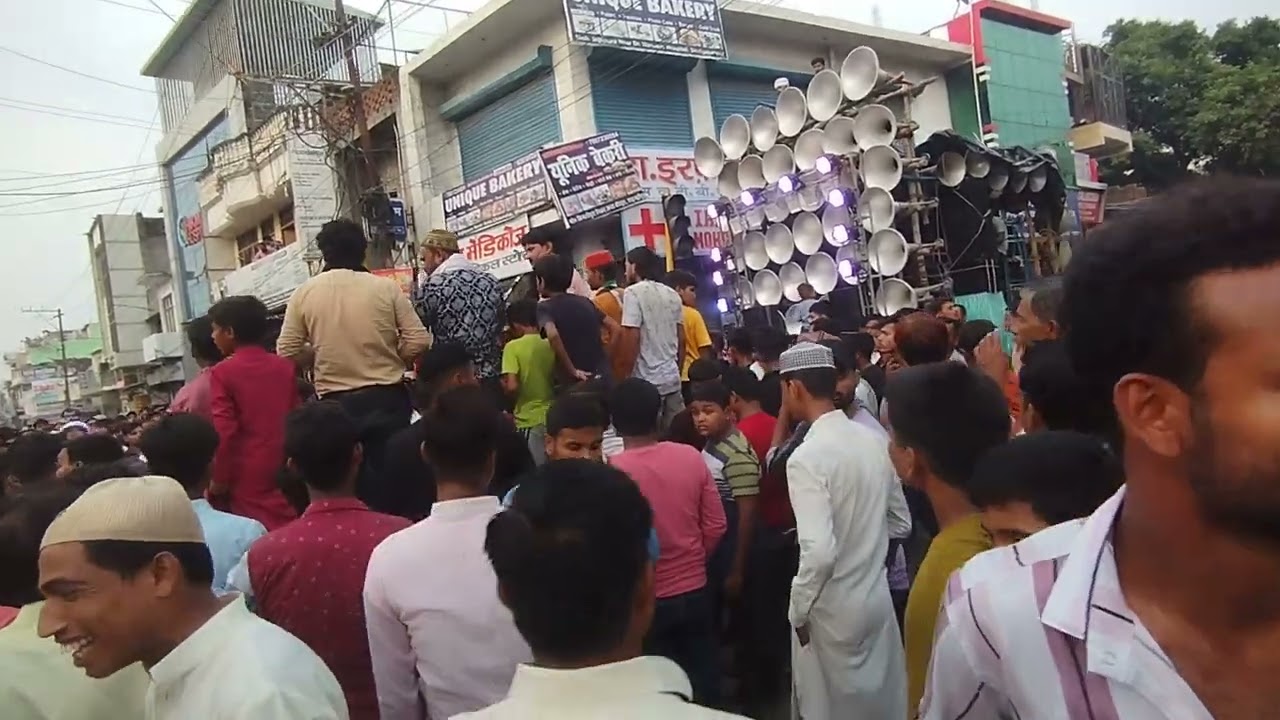 चेहल्लुम  शाहजहाँपुर किला पर का ताजिया जोडी अंटा चौराहा