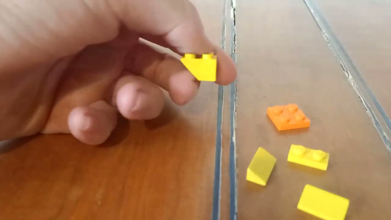 How to build a Lego duck
