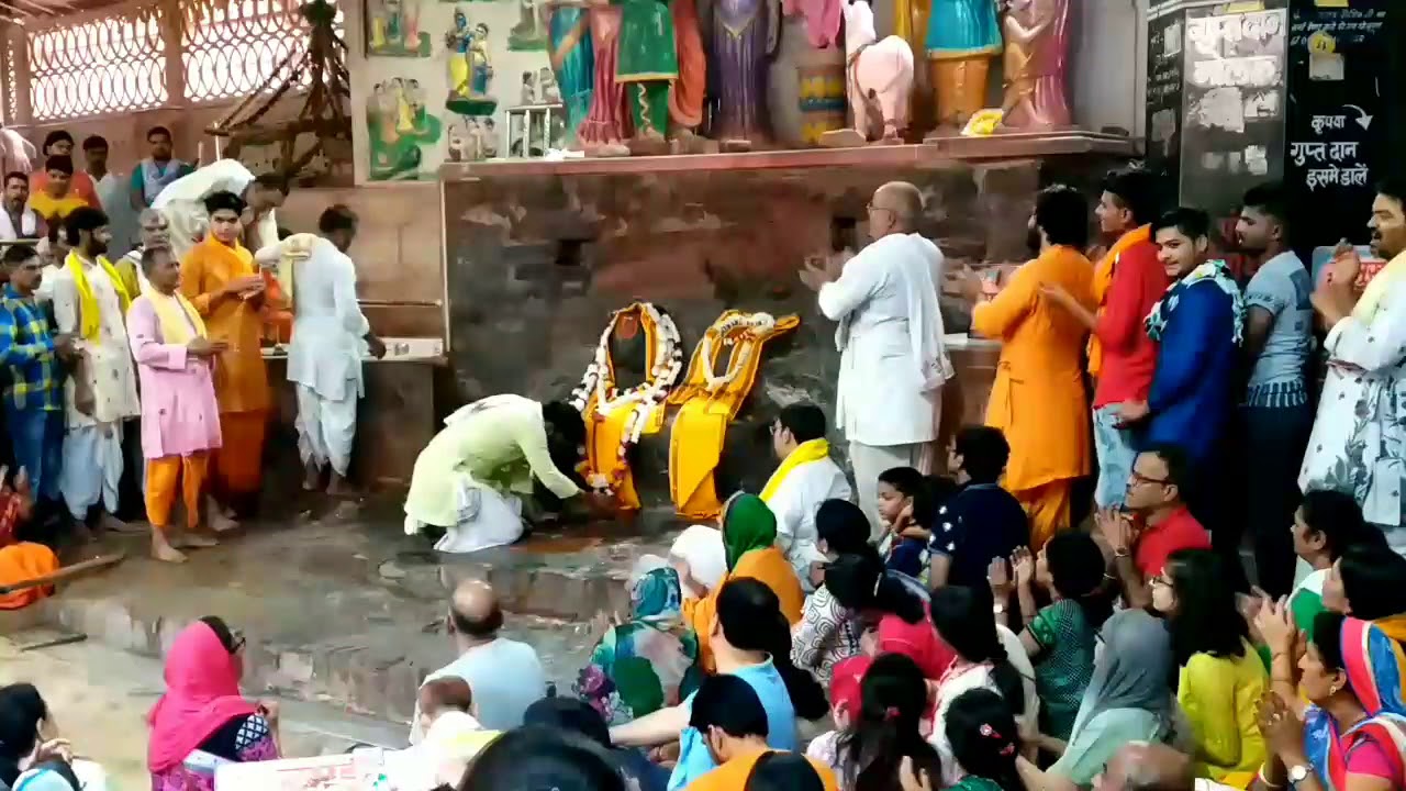 Jatipura shree Girraj ji Live mangla Aarti