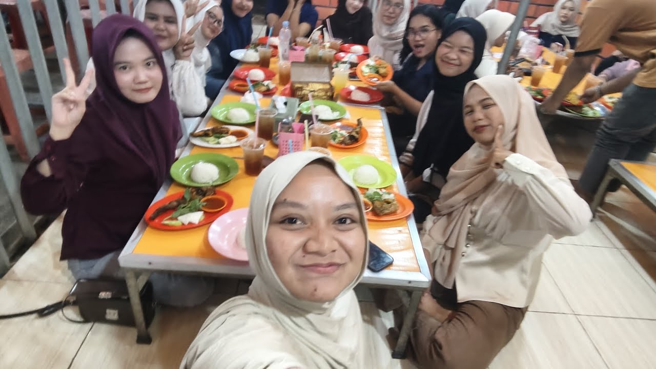 serba serbi panitia