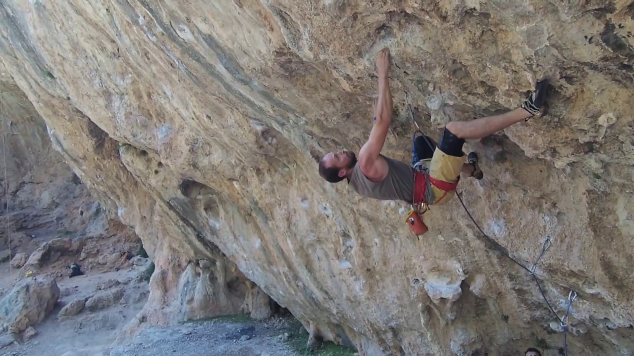 Escalada deportiva - Penthouse 7c+, Las perchas