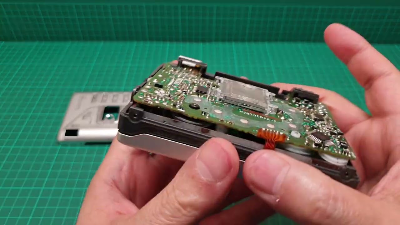 Panasonic RQ-NX60V Personal Cassette Tape Walkman oxidisation damage