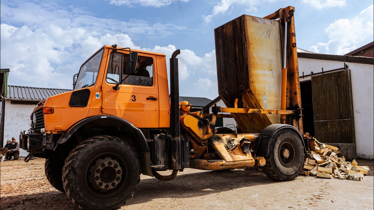UNIMOG U1700T (Triebkopf ) | ContainerMog | Delvenau L&F | Wir spalten Holz! | Tajfun RCA480