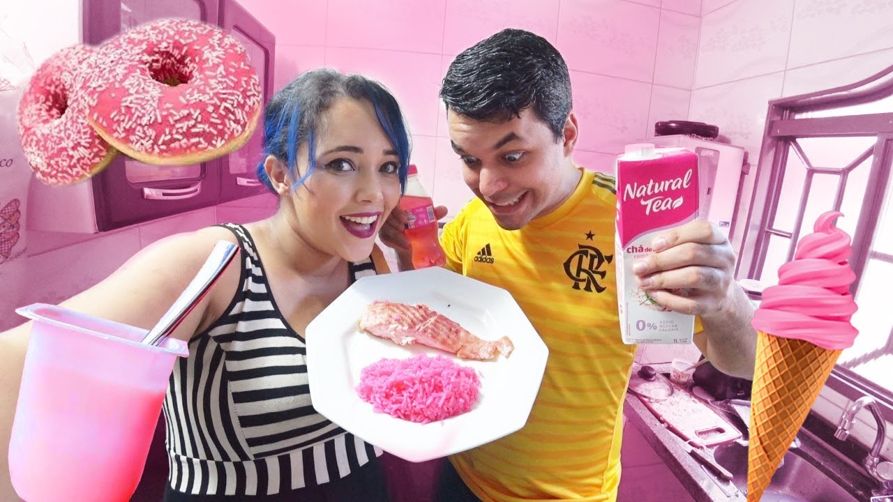 24 HORAS SÓ COMENDO COMIDA ROSA!